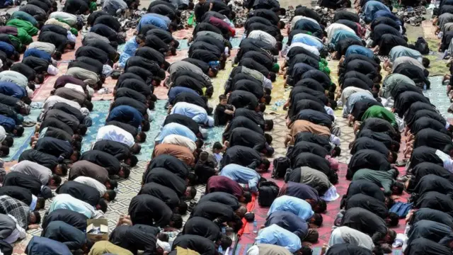 برخی رهبران شیعه هم بحث احتمال توطئه به منظور تشدید تنش‌های شیعه و سنی را مطرح کردند.