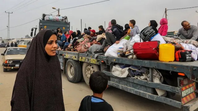 Хон Юнусдан қочаётган фаластинликлар