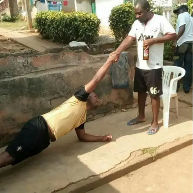 Salamu zisizokuwa za kawada Cameroon