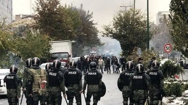 اعتراضات آبان