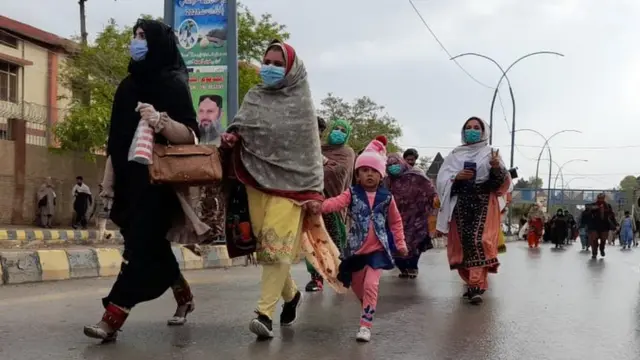 خواتین اساتذہ کا احتجاج