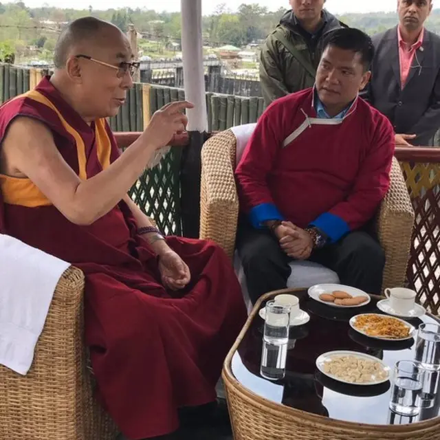 पेमा खांडू