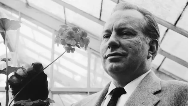 L. Ron Hubbard, fundador de la Iglesia de la Cienciología