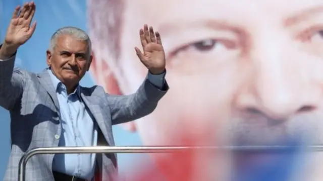 अर्देआन के क़रीबी पूर्व प्रधानमंत्री