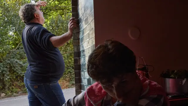 Göyə baxan Qarabağ sakini