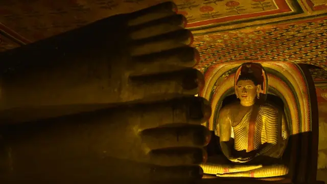 දඹුල්ල ලෙන් විහාරය