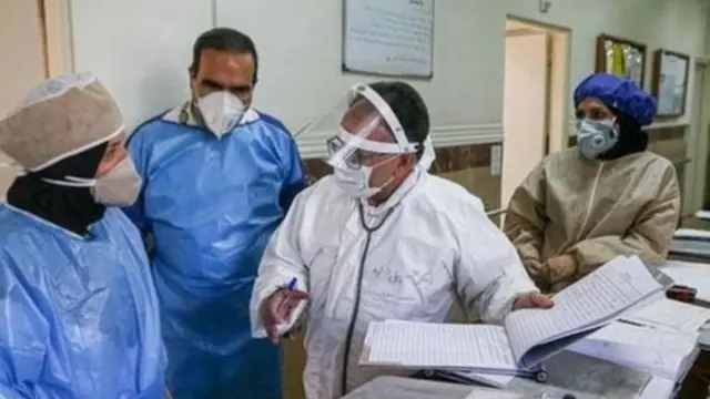 مقام های بهداشتی و بیمارستانی افزایش موارد ابتلا در میان کادر درمانی را نگران کننده خوانده اند