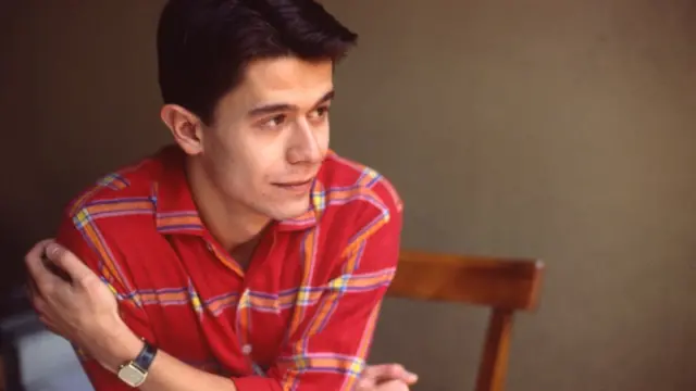 Emmanuel Carrère en París en 1983.