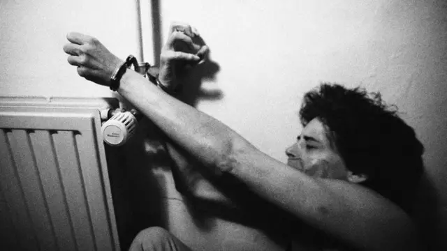 ગુજરાતી યુવાન મ્યાનમારમાં ફસાયો