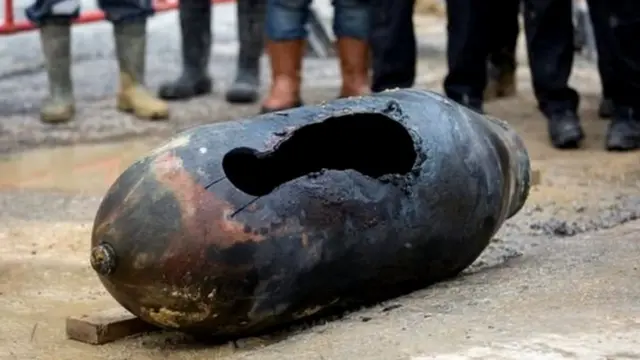 विश्व युद्ध के समय का बम