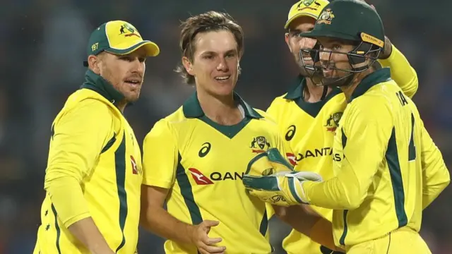 டெல்லி போட்டியில் அதிர்ச்சி தோல்வி: ஆஸ்திரேலியாவிடம் தொடரை இழந்த இந்தியா