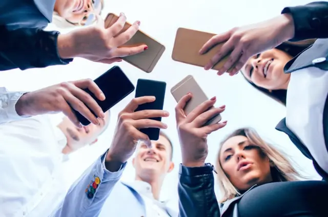 మొబైల్ రేడియేషన్