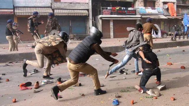 خلال تظاهرات احتجاجية على قانون الجنسية المثير للجدل عام 2019