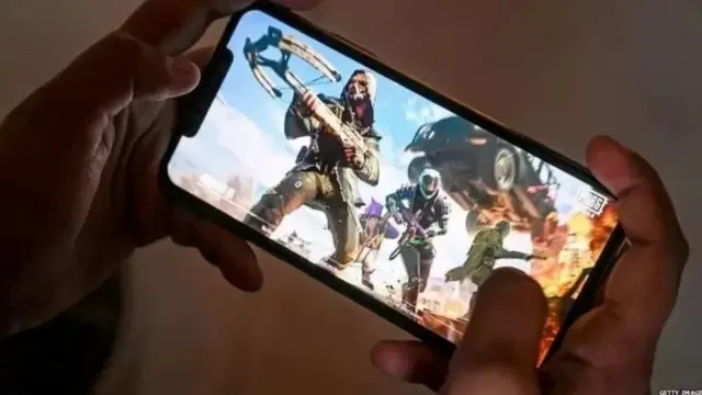 پب کھیل کا عادی ہو جاتا ہے