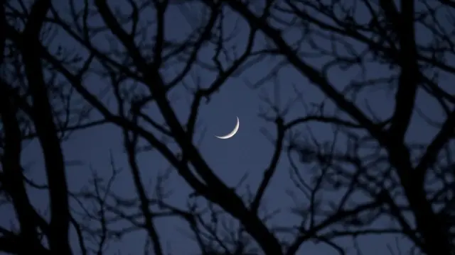 اعتقد فلاسفة قدماء أن القمر يسبب الجنون