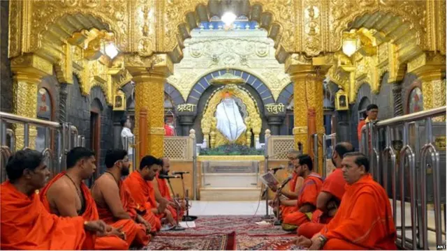 ਸਾਈਂ ਬਾਬਾ ਤੇ ਪੰਡਤ