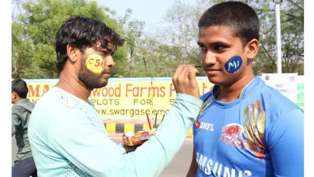 आयपीएल फॅन्सचा उत्साह