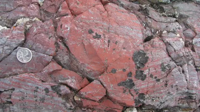 Cinturão Supracrustalfoguetinho cassinoNuvvuagittuq, Québec, Canada.