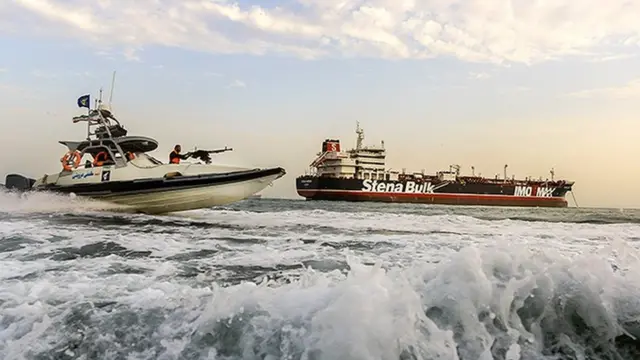 استولت طهران على ناقلة النفط "ستينا إمبيرو"، التي ترفع العلم البريطاني، بالقرب من مضيق هرمز.
