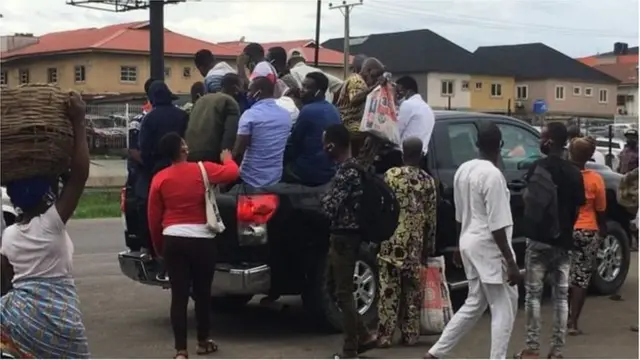 Awọn ero ni ibudokọ kan l'Eko