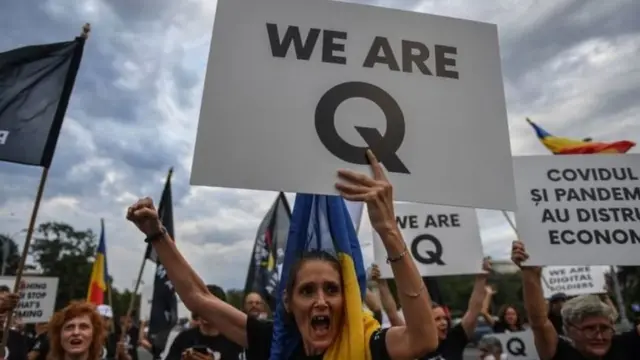 Cartel de QAnon