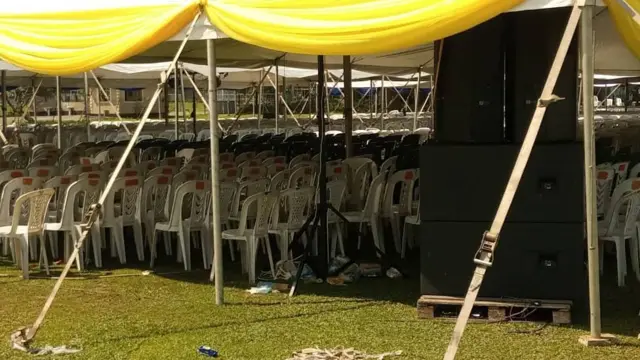 Ebe ya bụ na-eme emume ụlọụka na Pọt Akọt