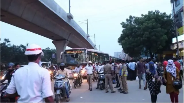 தெலங்கானாவில் காதல் தம்பதியர் மீது கொலைவெறி தாக்குதல்