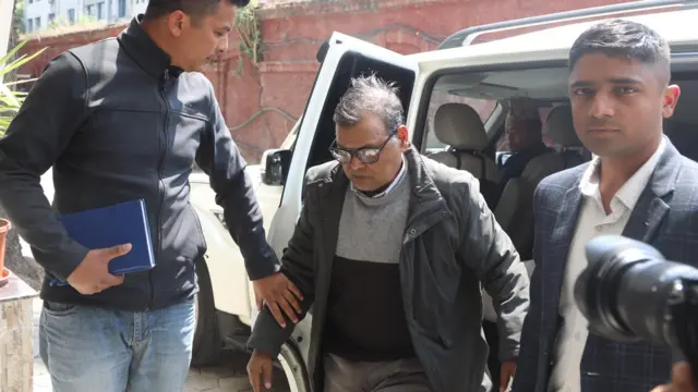 सीआईबीको नियन्त्रणमा कृष्णबहादुर महरा