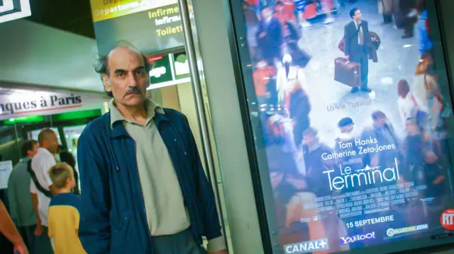 เ﻿รื่องราวของเขาเป็นแรงบันดาลใจภาพยนตร์เรื่อง The Terminal