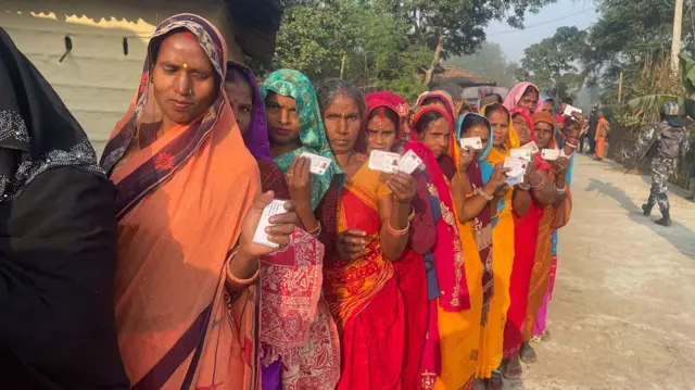 यस उपनिर्वाचनका लागि दुई लाख २६ हजार ७९९ जना योग्य मतदाता रहेकामा ६२ प्रतिशत मतदानमा सहभागी भए