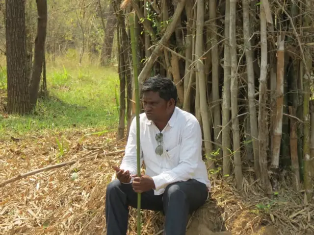 नोव्हेंबर 2008 मध्ये पाचगाव ग्रामस्थांनी विजय देठेंना गावात रोजगार हमी योजनेच्या माहितीसाठी गावात बोलावले.