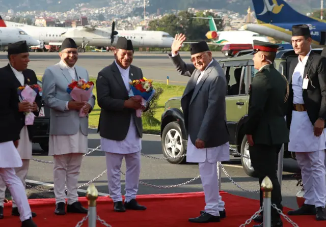 अमेरिकाबाट फर्किए प्रधानमन्त्री केपी शर्मा ओली