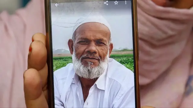 মাদারীপুর-৩ আসনের প্রার্থীর দাবি তার কর্মীএস্কান্দার খা 