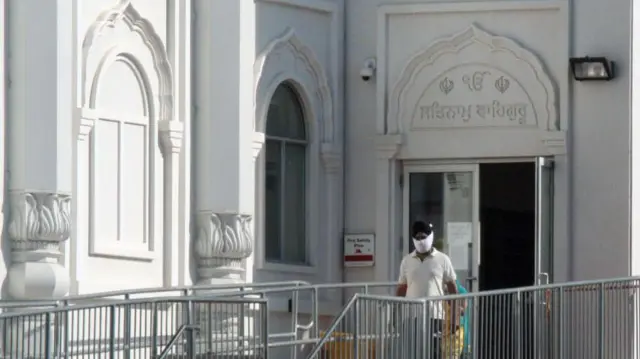 कनाडा के ओन्टारियो में सिख गुरुद्वारा