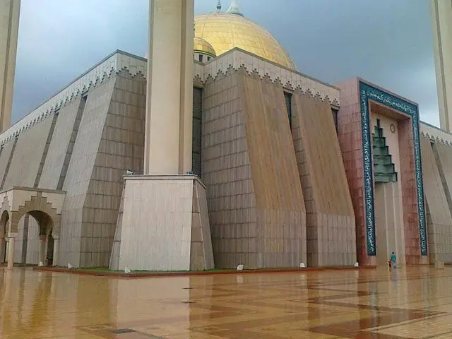 Abuja National Mosque