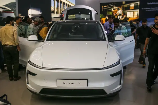 लक्झरी कार