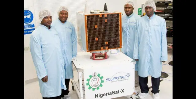Nigerian space engineers wit di NigeriaSatX satelite