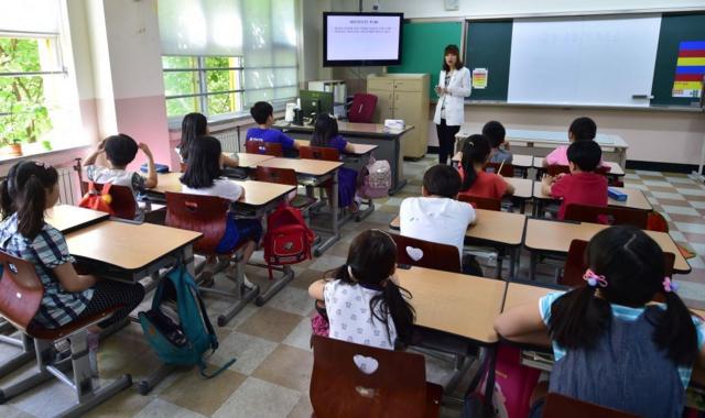 Suasana kelas di sekolah dasar Korea Selatan.