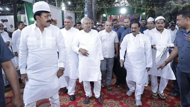 नीतीश कुमार 