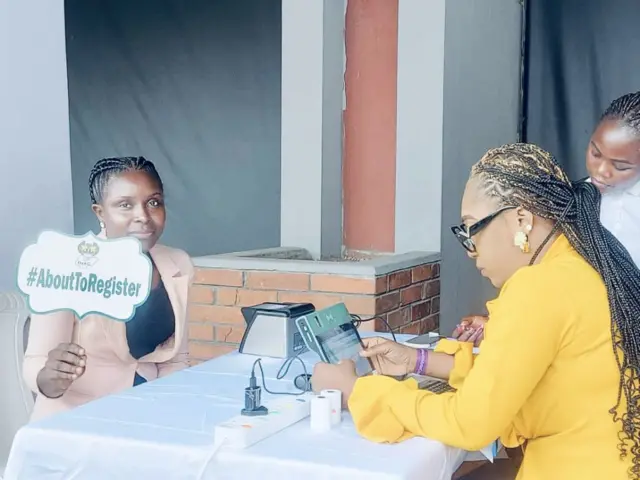 Ndị na-edebanye aha