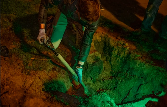 પ્રારંભિક યોજના દર પાંચ વર્ષે એક બૉટલને જમીનમાંથી ખોદી કાઢીને તેમાંના બીજ સદ્ધર છે કે કેમ તે જોવાની હતી