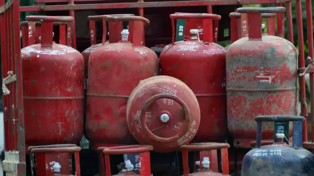 గ్యాస్ సిలిండర్ ఏపీ తెలంగాణ