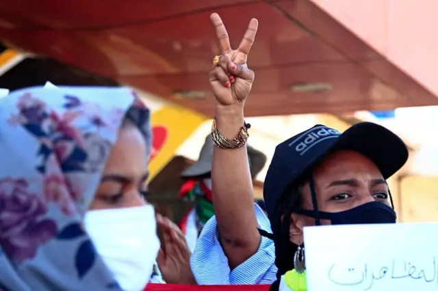 အာဏာပိုင်တွေက ဘာသာရေးဆရာတွေ ဘယ်လို ကိုင်တွယ်သွားမလဲ