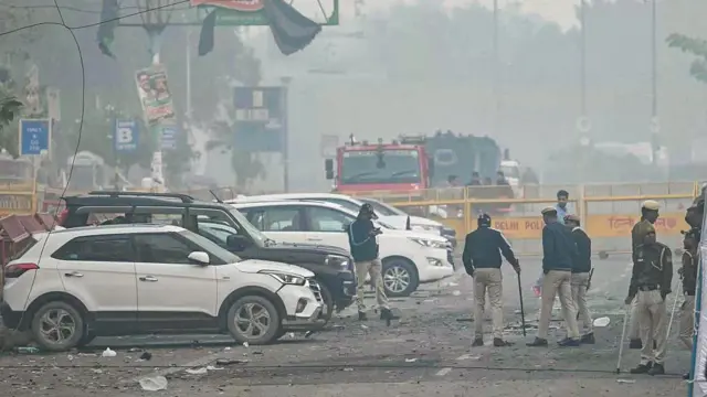 దిల్లీ పేలుడు, ఎర్రకోట, దిల్లీ కారు పేలుడు