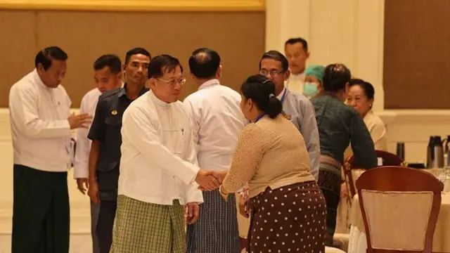 နေပြည်တော်မှာ ပြုလုပ်တဲ့ နိုင်ငံရေးပါတီတွေနဲ့ တွေ့ဆုံပွဲ