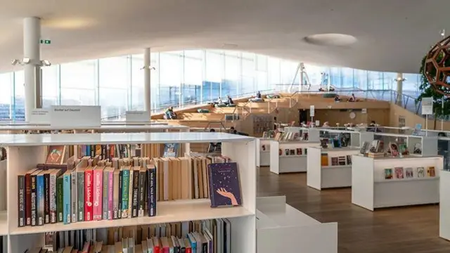 Центральна бібліотека Oodi в Гельсінкі