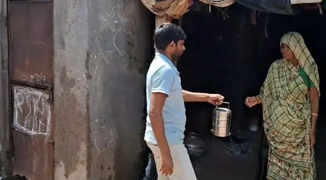 ચંદનજી અને તેમનાં માતા