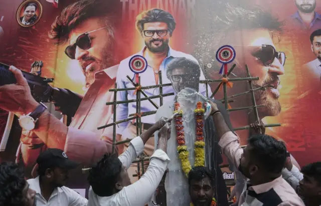 'ரஜினிகாந்தின் திரை பிம்பம்'