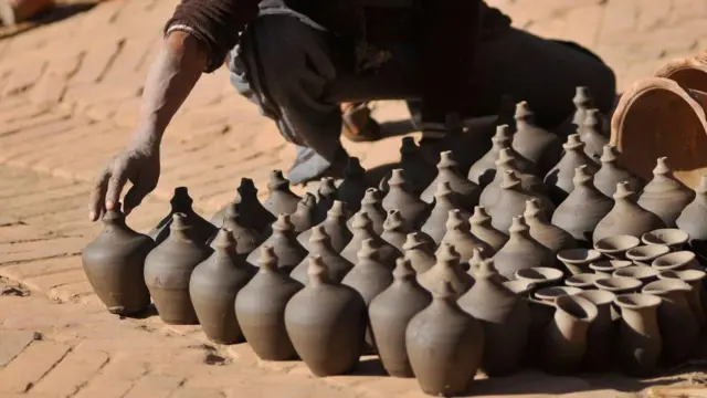 ਮਿੱਟੀ ਦੀਆਂ ਗੋਲਕਾਂ