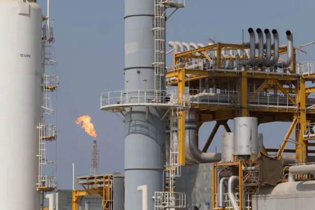 تاسیسات فاز ۱۹ عسلویه